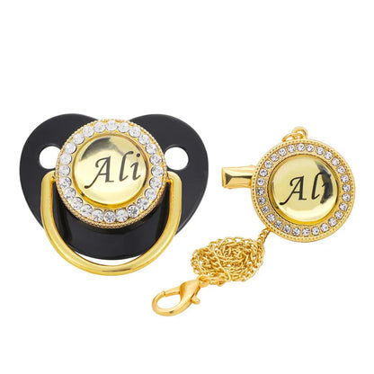 Personalisierter Goldschnuller mit Kette für Babies