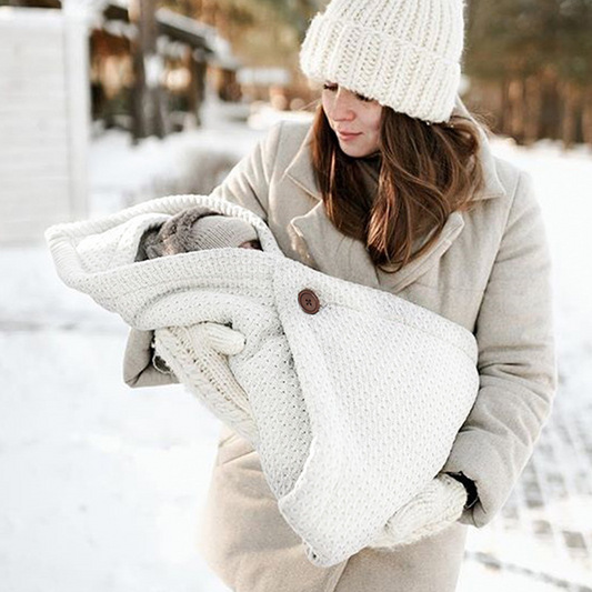 Baby Strick Einschlagdecke – Warme Winterdecke mit Kapuze für Neugeborene