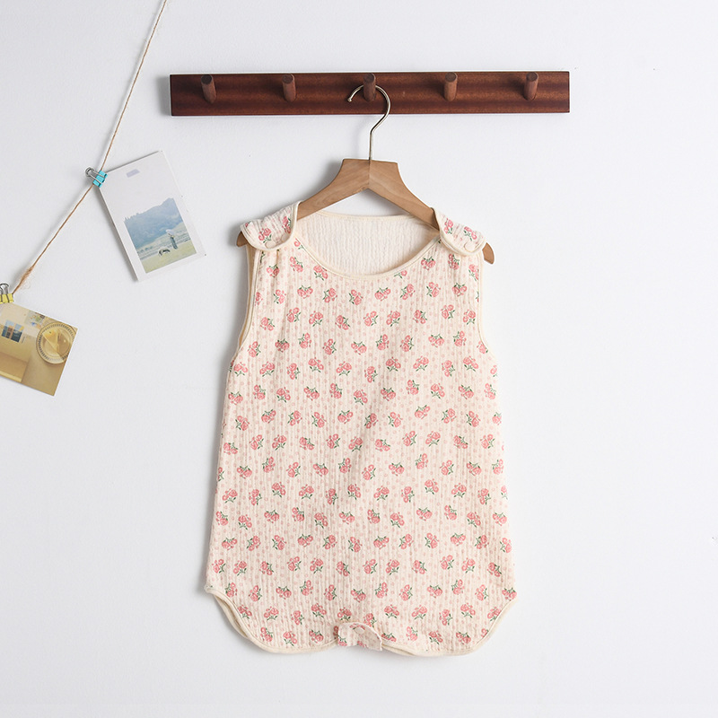 Baby Sommerschlafsack aus Musselin – Ärmeloser Schlafanzug mit Druckknöpfen