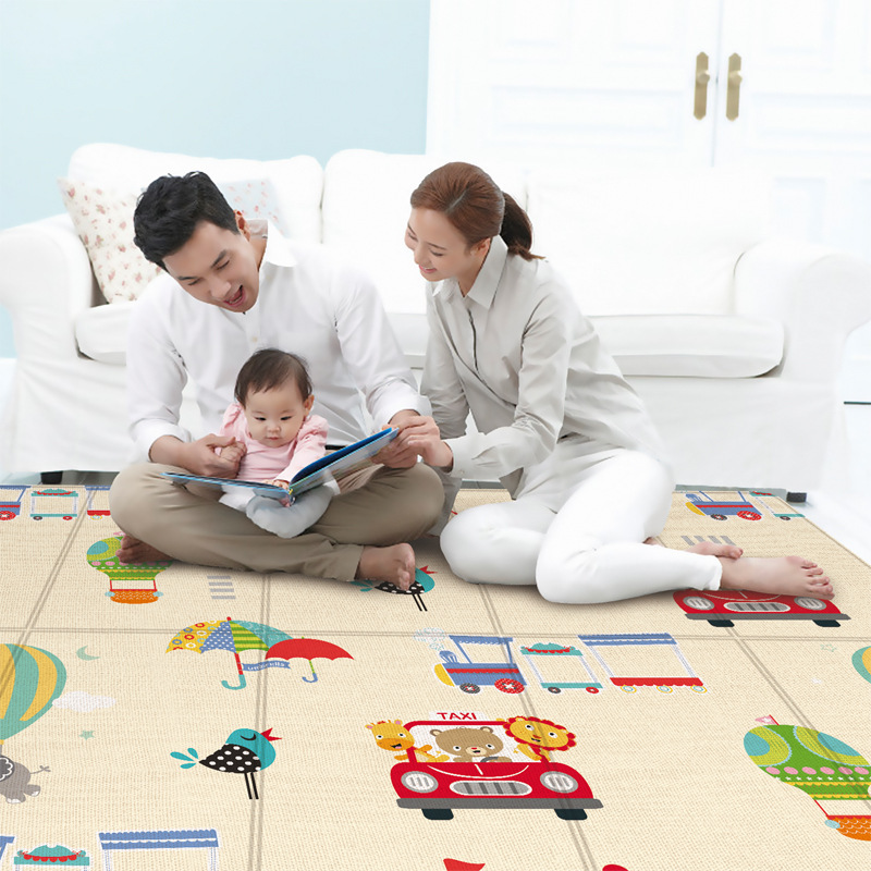 Faltbare Baby-Spielmatte mit buntem Design