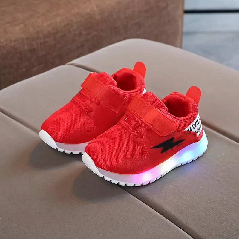 Bequeme LED-Kleinkinderschuhe