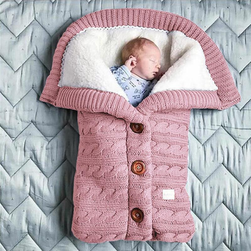 strick schlafsack Baby Strick-Schlafsack mit Kapuze – Weicher, gefütterter Babyschlafsac – Wolkenschaukel