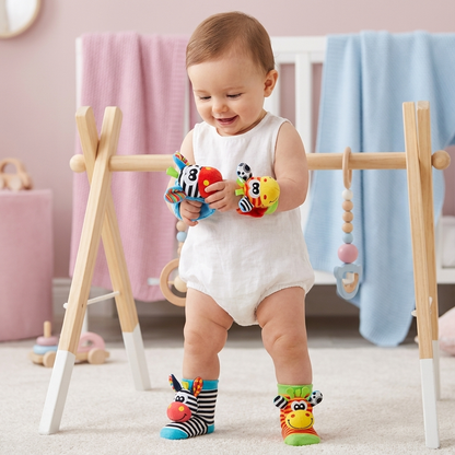 Sensorische Baby Plüschsocken und Armband