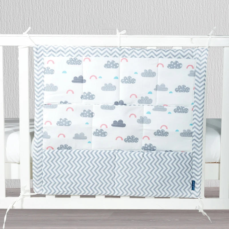 Praktische Aufbewahrungstasche für Babybett Mit Farbenfrohen Mustern