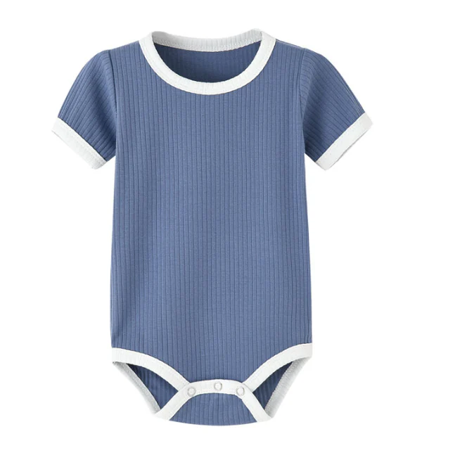 Baby-Strampler mit Kontrastnähten – Kurzarm-Body aus Rippstoff in bunten Farben