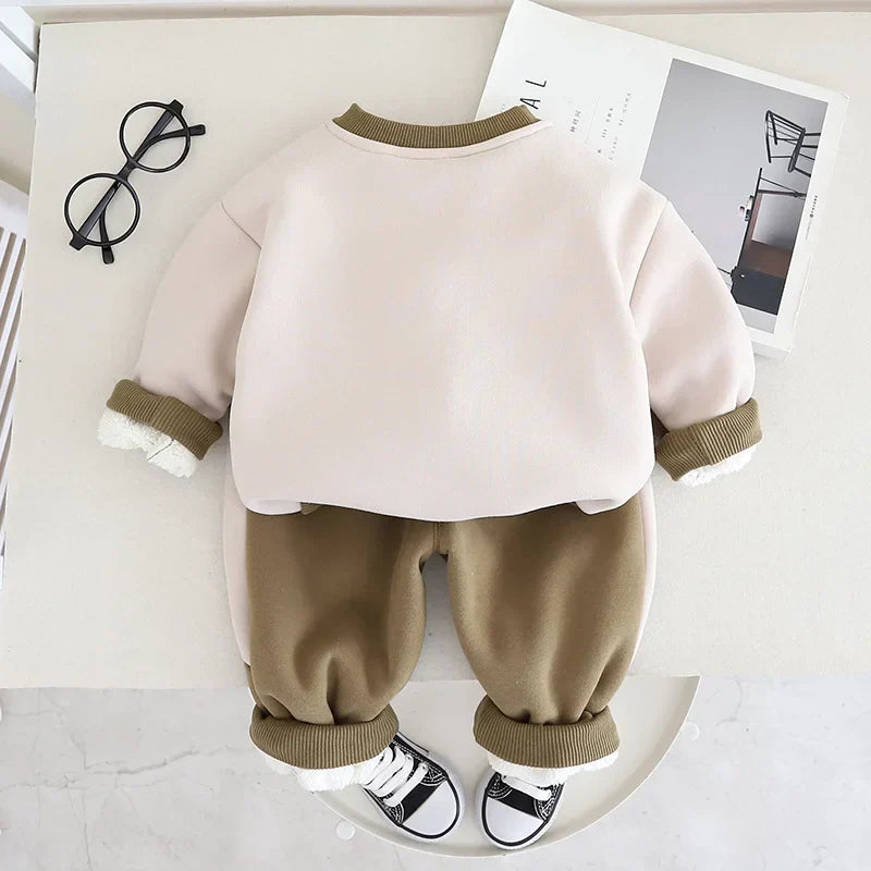 Kuschelweicher Herbst-Jogginganzug – Warmer Zweiteiler mit niedlichem 3D-Design