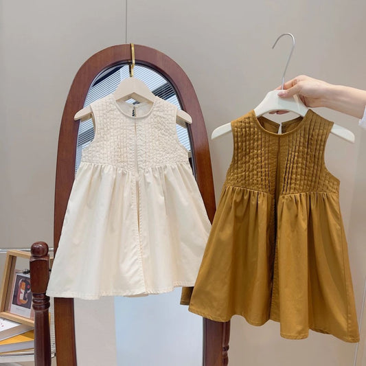 Mädchenkleid ohne Ärmel – Elegantes Sommerkleid mit Falten und Rückenverschluss