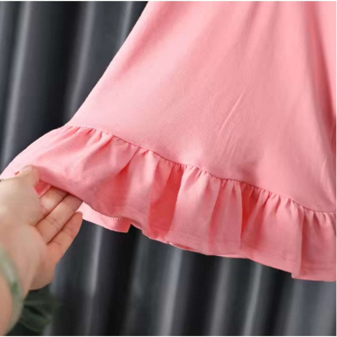 Sommerkleid für Mädchen – Süßes Kinderkleid mit Erdbeer-Stickerei und Rüschenärmeln