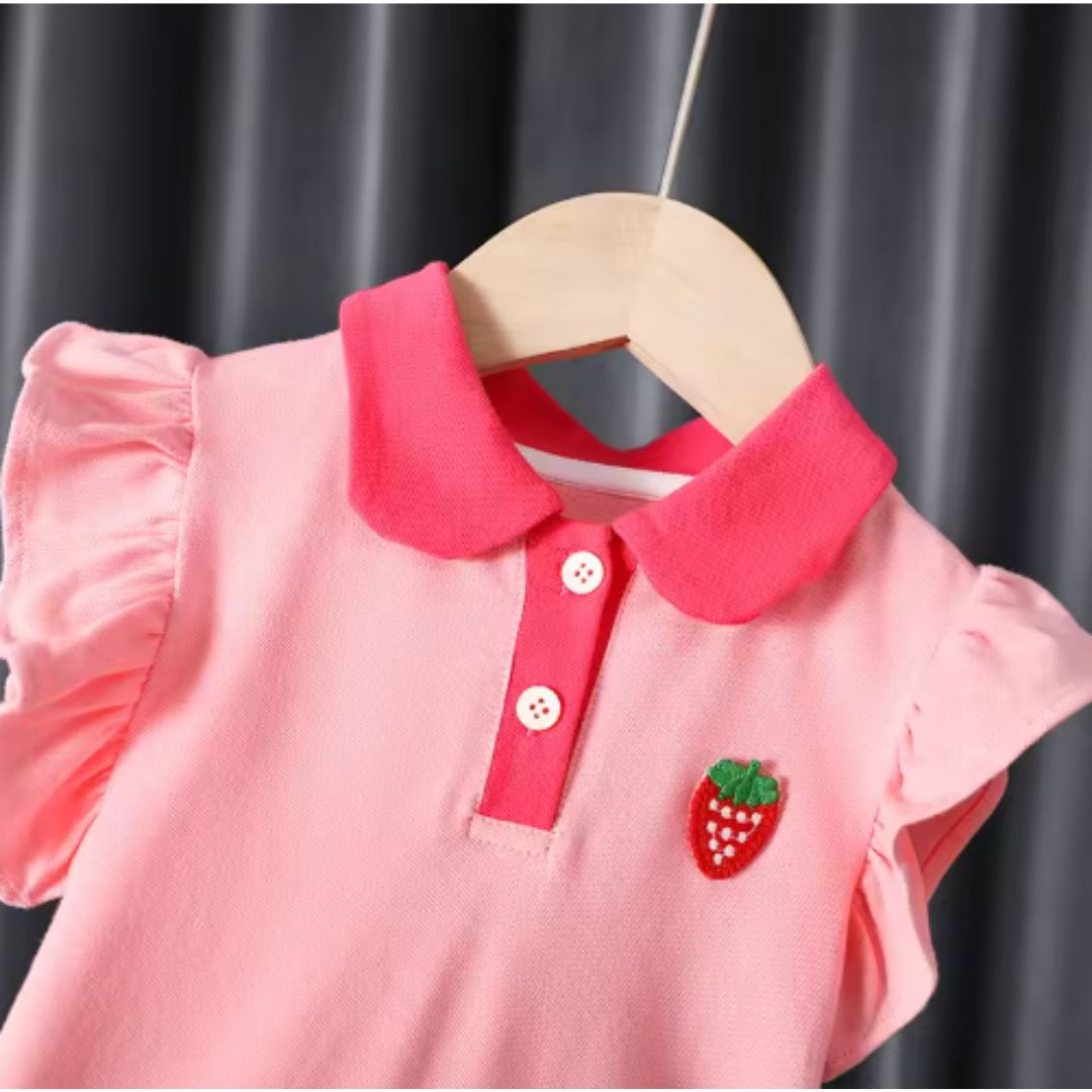 Sommerkleid für Mädchen – Süßes Kinderkleid mit Erdbeer-Stickerei und Rüschenärmeln