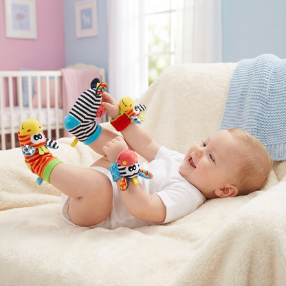 Sensorische Baby Plüschsocken und Armband