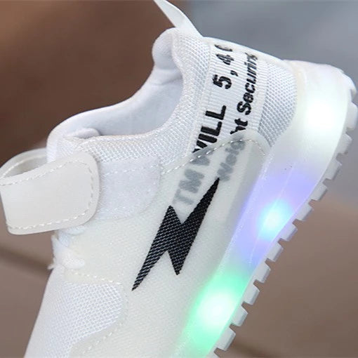 Bequeme LED-Kleinkinderschuhe
