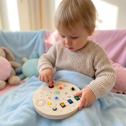 LED Controller Busy Board aus Holz – Montessori Lernspielzeug zur Förderung von Motorik