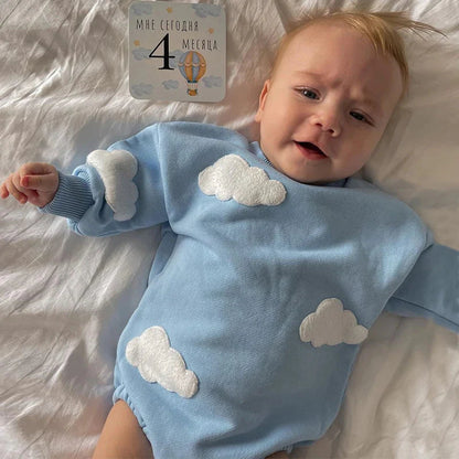 Sweatshirt-Strampler für Babys – Niedliche Wolken-Prints in Blau