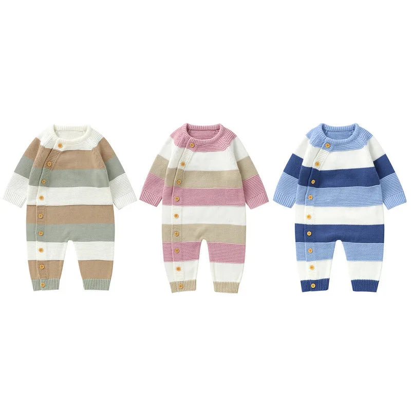 Strick-Strampler für Babys – Warm und Bequem mit Knöpfen