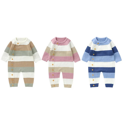 Strick-Strampler für Babys – Warm und Bequem mit Knöpfen