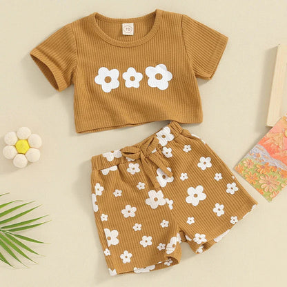 Sommer-Set für Baby-Mädchen – Zweiteiliges Outfit mit Blumenprint und Kurzarmshirt