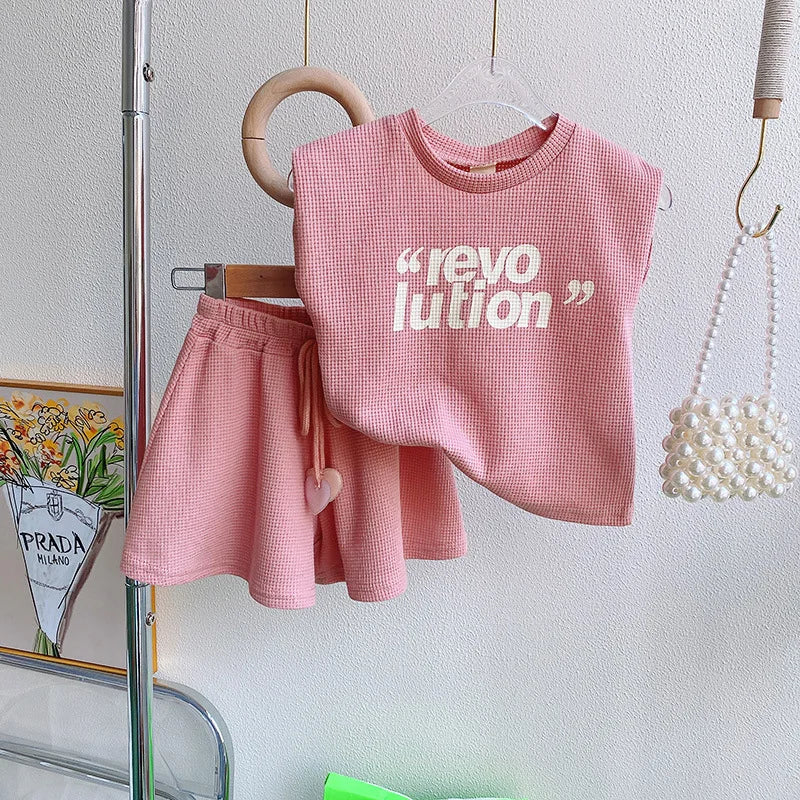 Comfy & Style Set für Mädchen mit Print-Shirt und Röckchen – Bequemes Sommer-Outfit