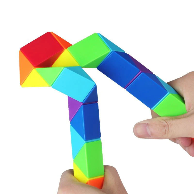 Knobelspaß – Bunter Schlangenwürfel
