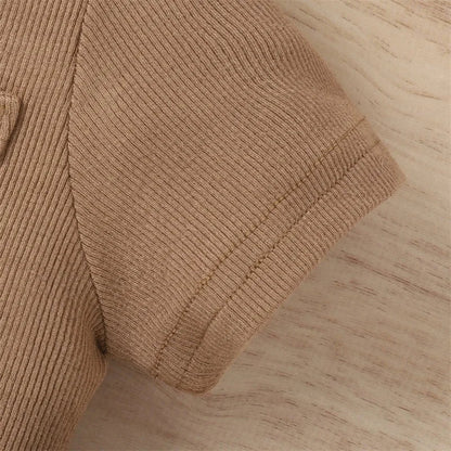 Sommer-Outfit für Babys – Zweiteiliges Set mit süßem Bärchen-Patch