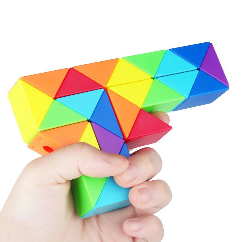 Knobelspaß – Bunter Schlangenwürfel