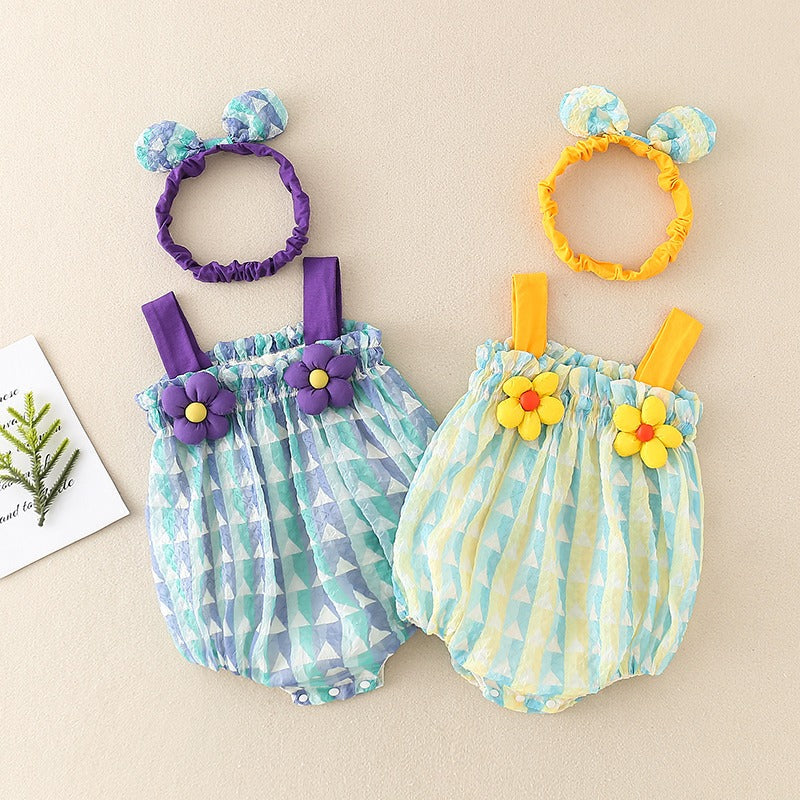 Mädchen-Strampler mit Haarband – Luftiger Sommer-Einteiler mit Blumen und Trägern