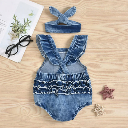 Niedlicher Look – Denim Strampler mit Regenbogen-Applikation für Babys