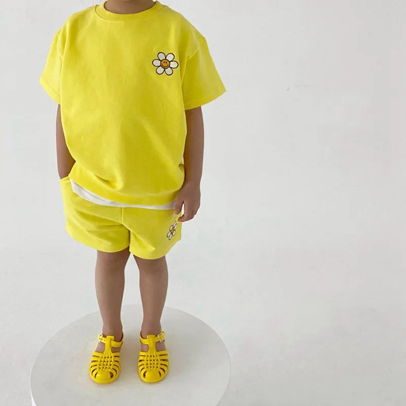 Sommerfröhlichkeit – Sommerset mit T-Shirt und Shorts für Kinder