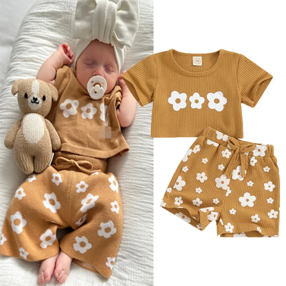 Sommer-Set für Baby-Mädchen – Zweiteiliges Outfit mit Blumenprint und Kurzarmshirt