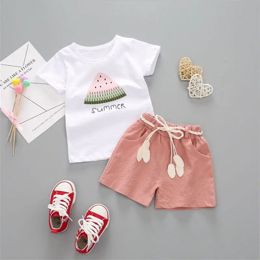 Stilvolle Designs – Sommerset mit T-Shirt und Shorts für Kinder