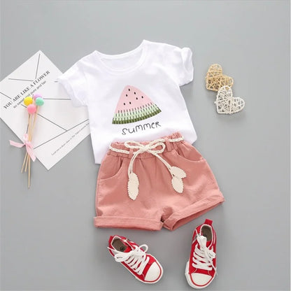 Stilvolle Designs – Sommerset mit T-Shirt und Shorts für Kinder