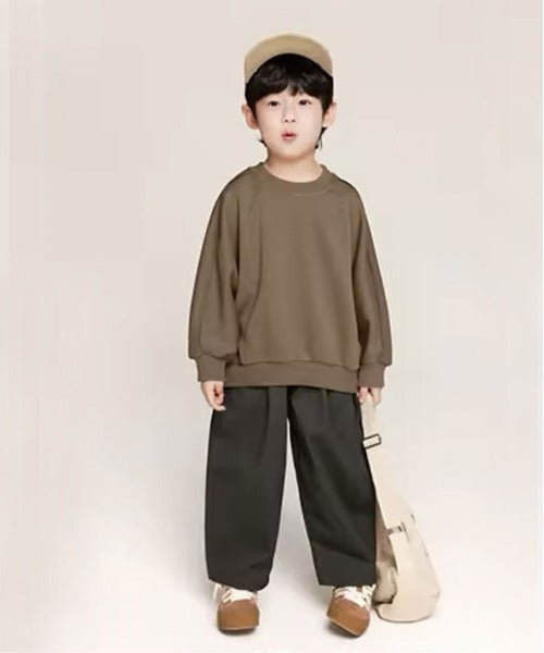Stylisch & Bequem – Weite Kinderhose im Trend-Design