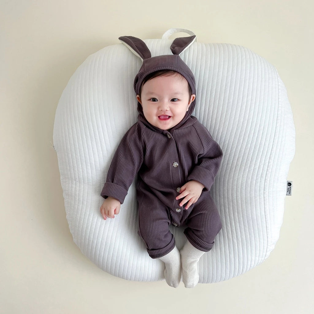 Süßer Hasen-Strampler – Kuscheliger Baby-Overall Mit Ohren