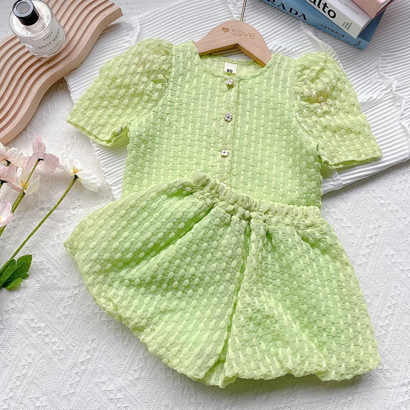 Trendy & Stylisches Sommer-Set für Mädchen – T-Shirt mit Puffärmeln und Shorts in Grün und Gelb